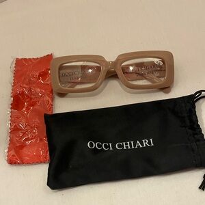 Tan Women's +6 readers